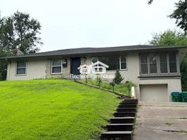 featured image of 1608 Jersey Ave S