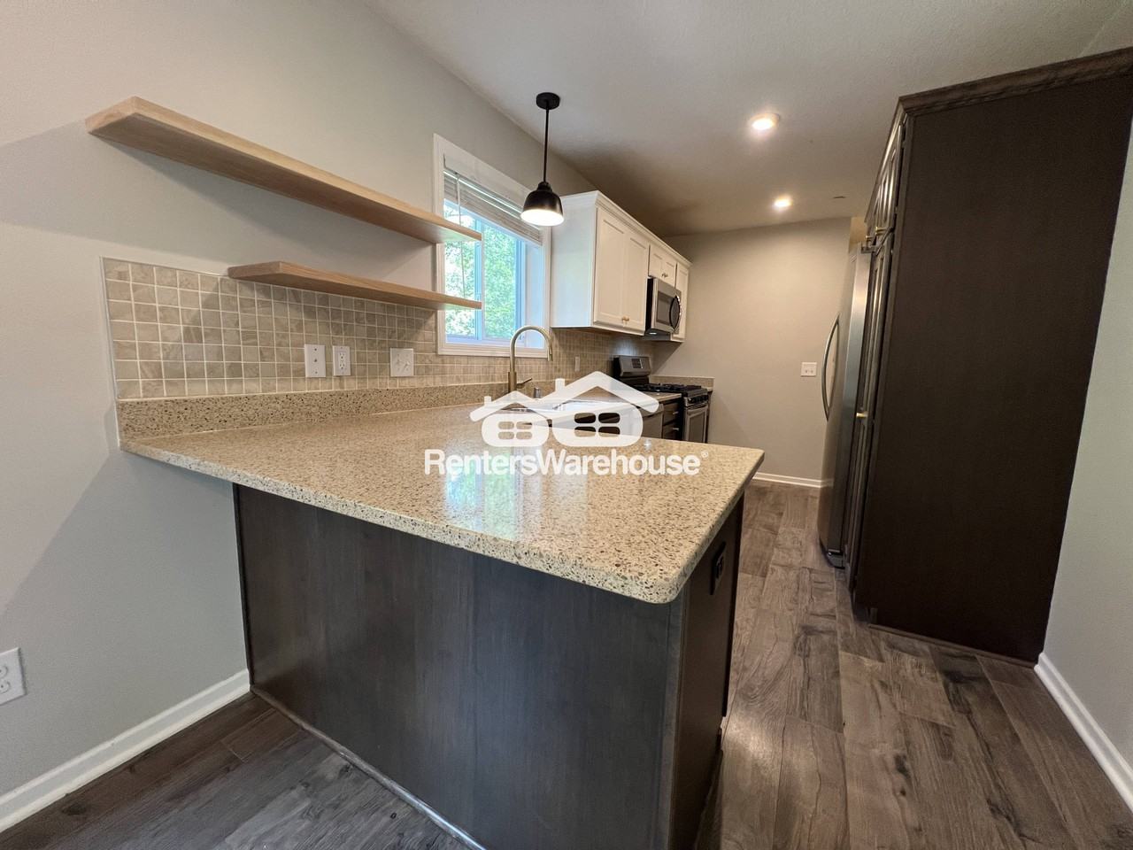 7110 Calumet Ct - Photo 2 of 42