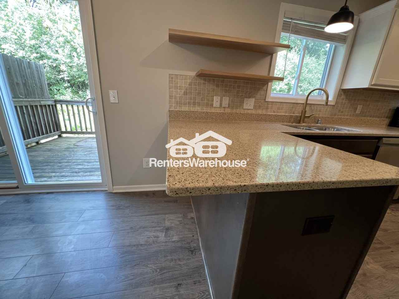 7110 Calumet Ct - Photo 3 of 42