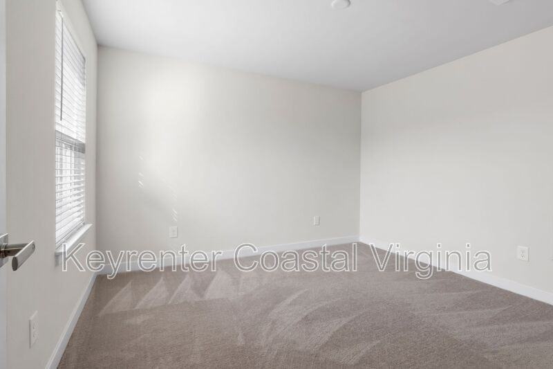 153 Kenny Ln - Photo 7 of 25