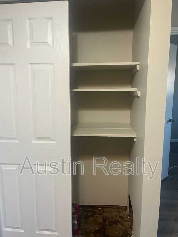 4164 Folsom Ave #B - Photo 6 of 8