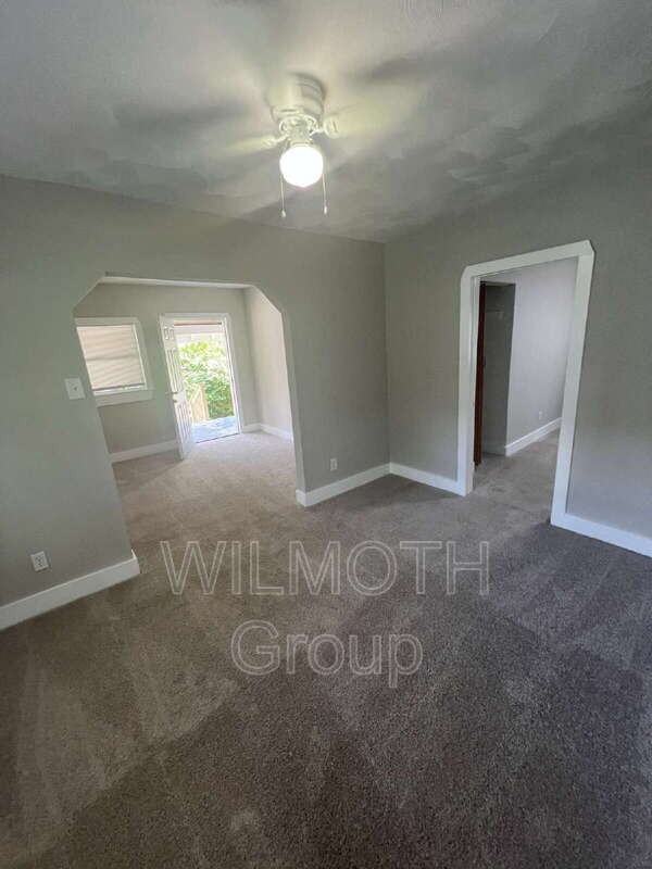 2522 Adams St - Photo 3 of 19