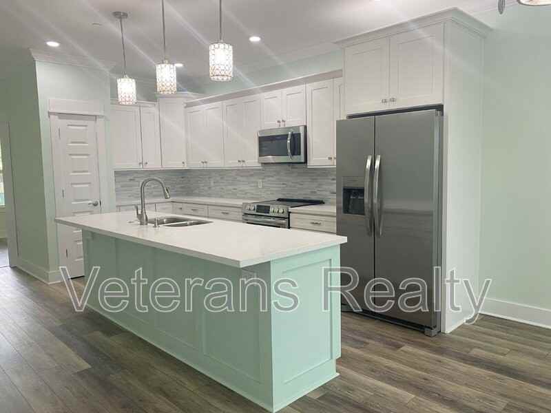 127 E Fifth St - Photo 3 of 28