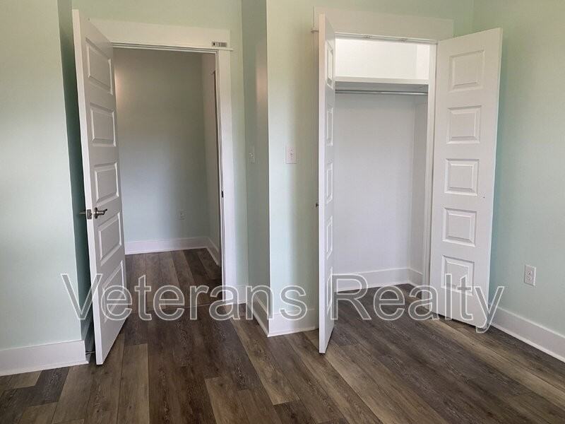 127 E Fifth St - Photo 7 of 28