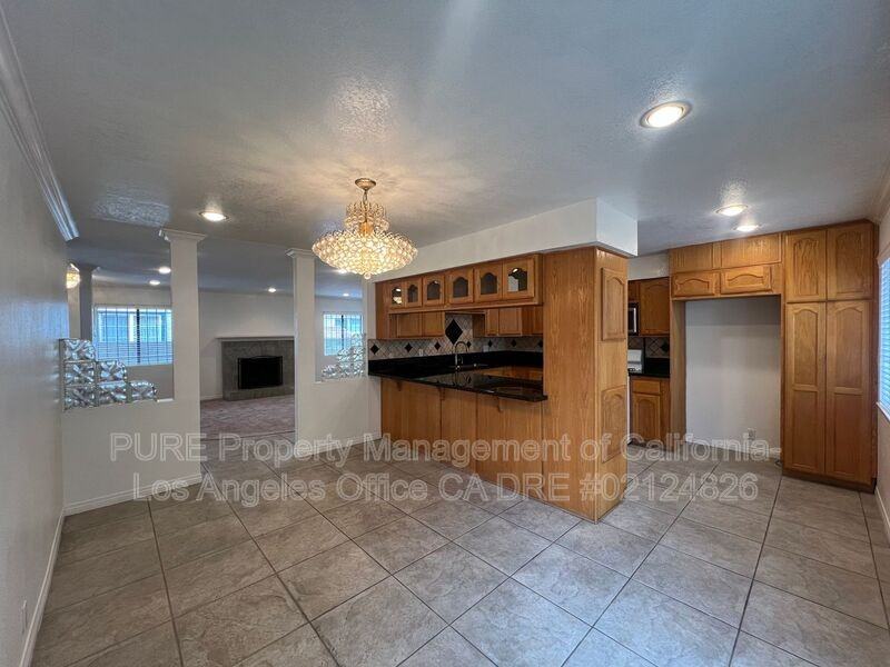 21409 Dolores St - Photo 3 of 32