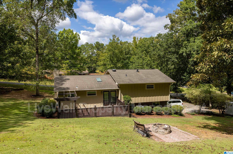 115 Valley Ln - Photo 3 of 35