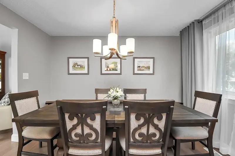 6880 Gray Gables Ln - Photo 7 of 21