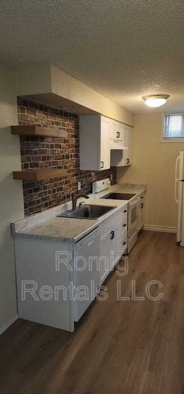 300 N 5th Ave #B2 - Photo 2 of 8