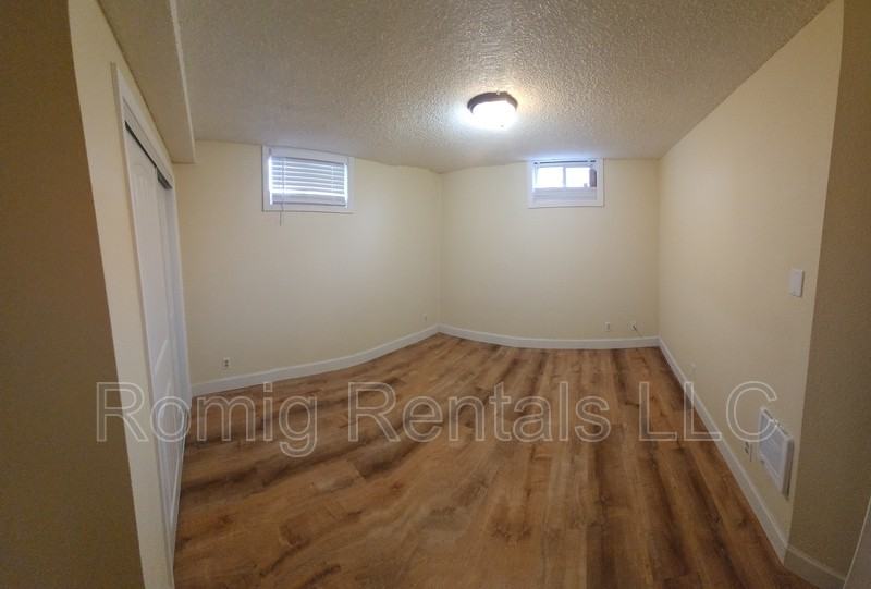 300 N 5th Ave #B2 - Photo 3 of 8