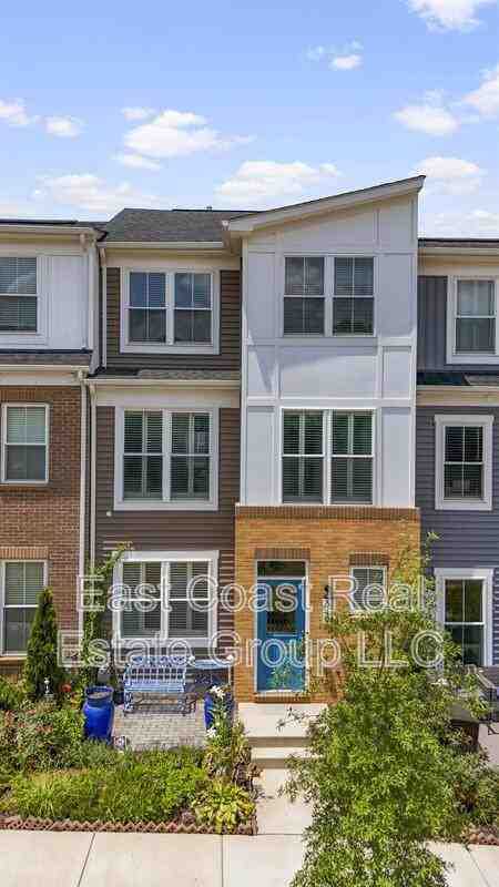 312 Furgeson Ln - Photo 2 of 39