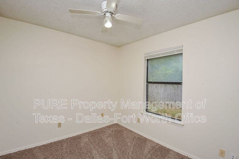 7525 Windhaven Rd - Photo 5 of 17