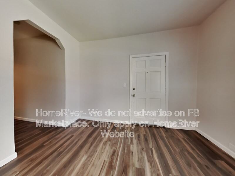 1449 48th St - Photo 3 of 18