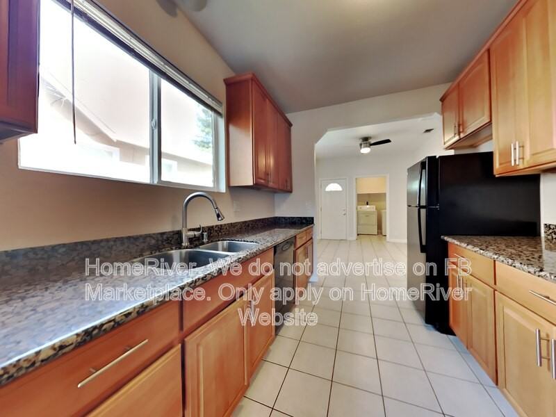 1449 48th St - Photo 6 of 18