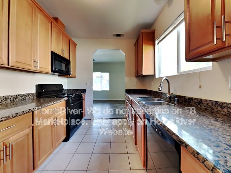 1449 48th St - Photo 7 of 18