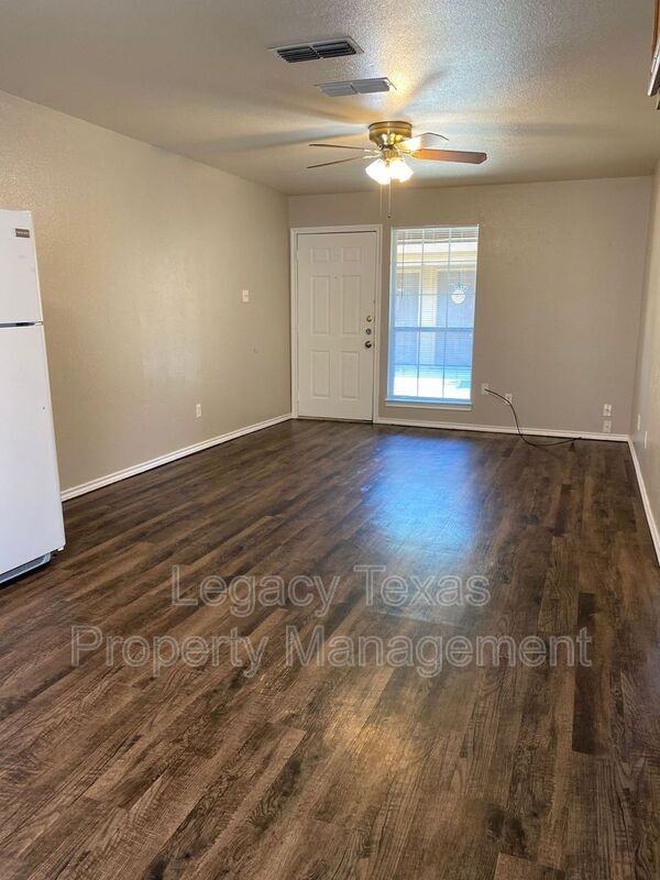 705 Miracle Ln #A - Photo 2 of 14