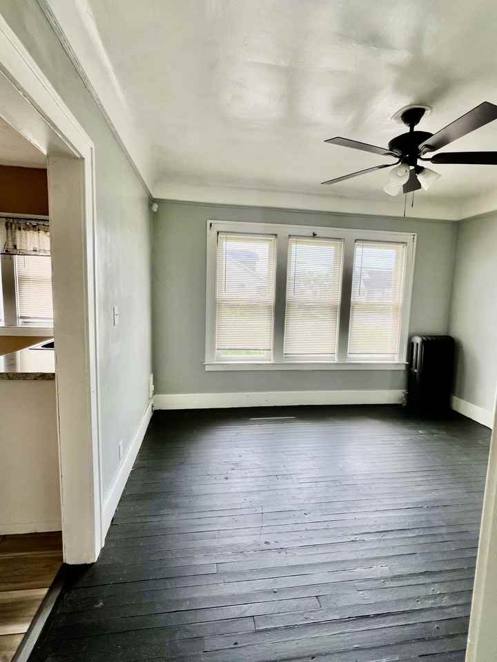 8308 Bryden St - Photo 2 of 10