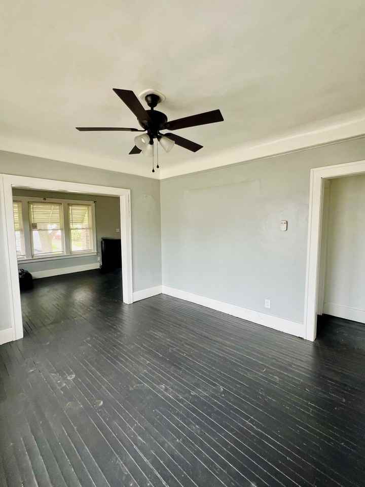 8308 Bryden St - Photo 4 of 10