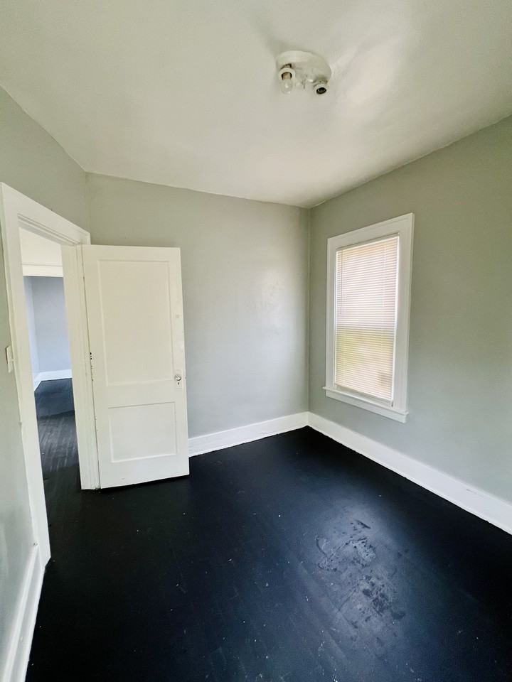 8308 Bryden St - Photo 5 of 10