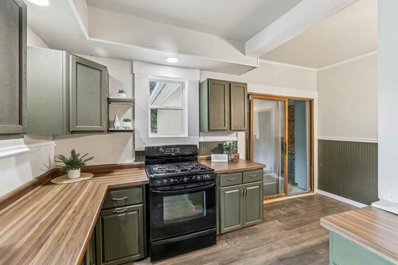 516 Poet St - Photo 7 of 9