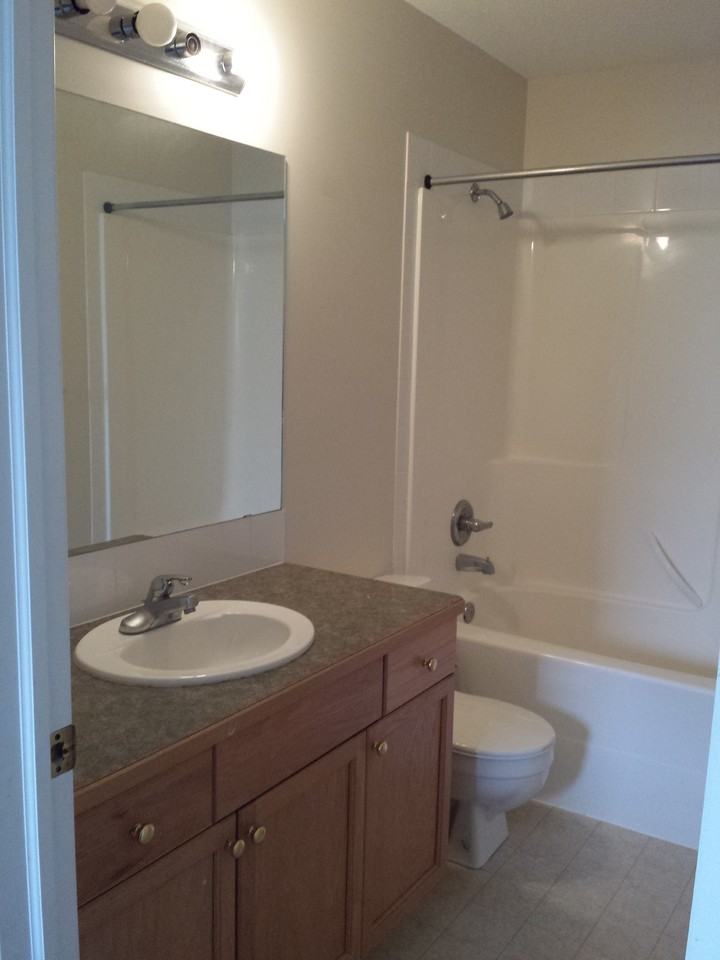 21 Highlands Pl W - Photo 6 of 15