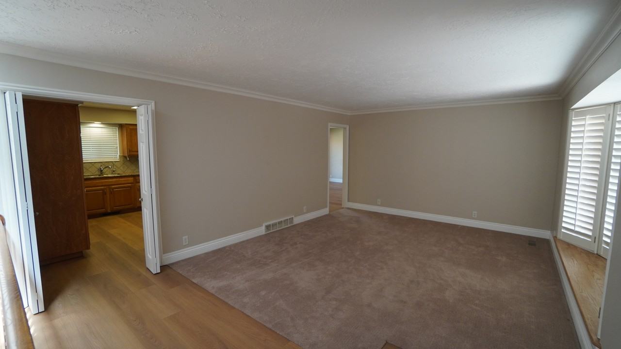 357 London Rd - Photo 3 of 38