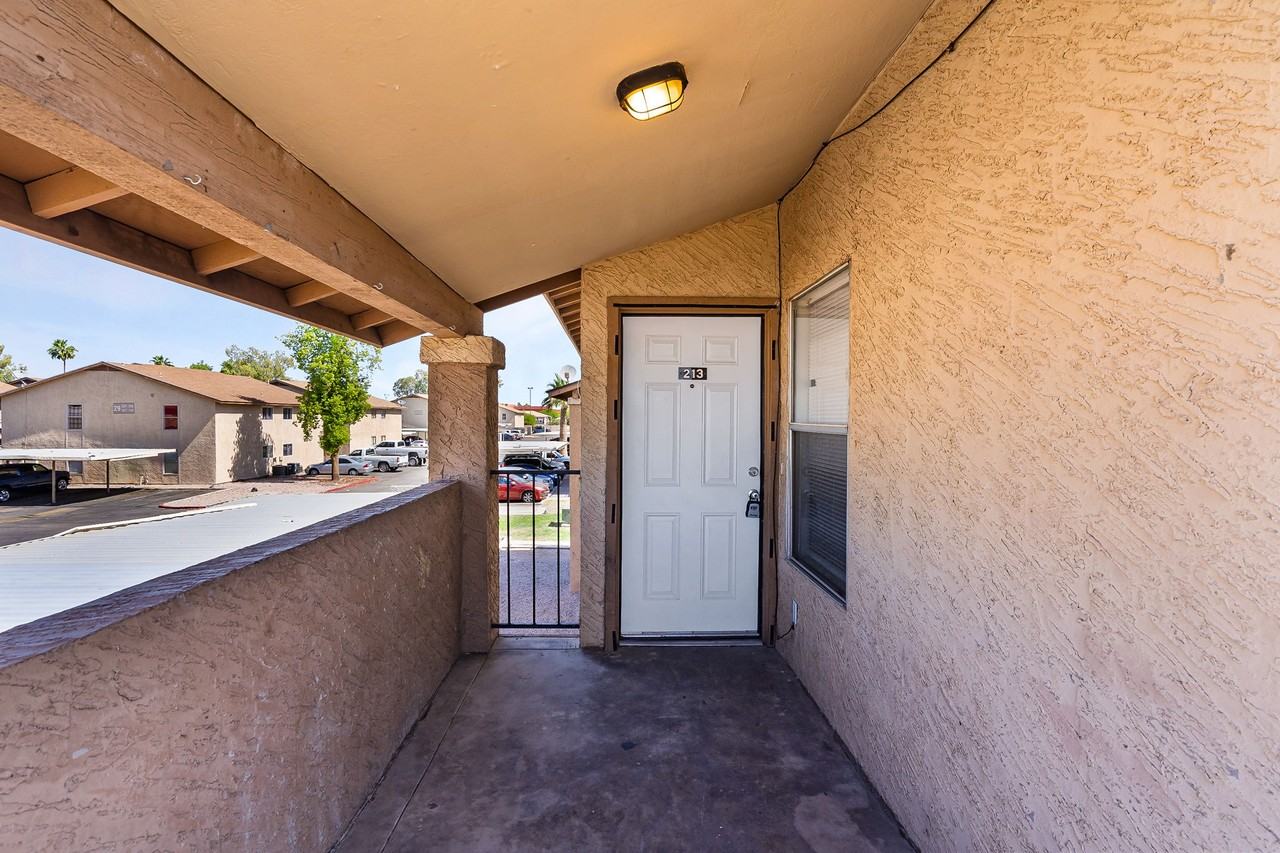 260 W 8Th Ave Bldg - Photo 2 of 32