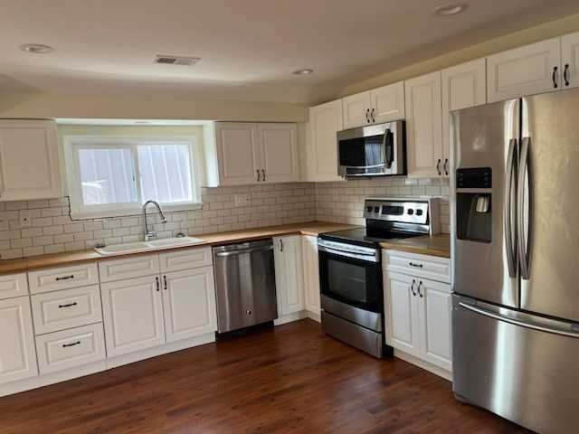 2611 Philadelphia Pike - Photo 2 of 11