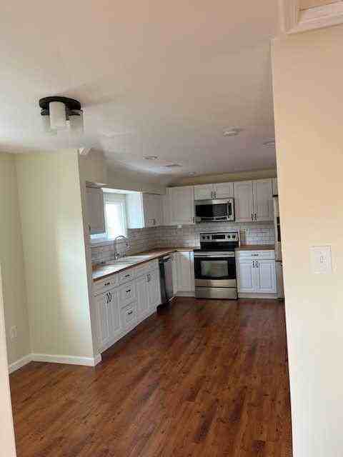 2611 Philadelphia Pike - Photo 3 of 11