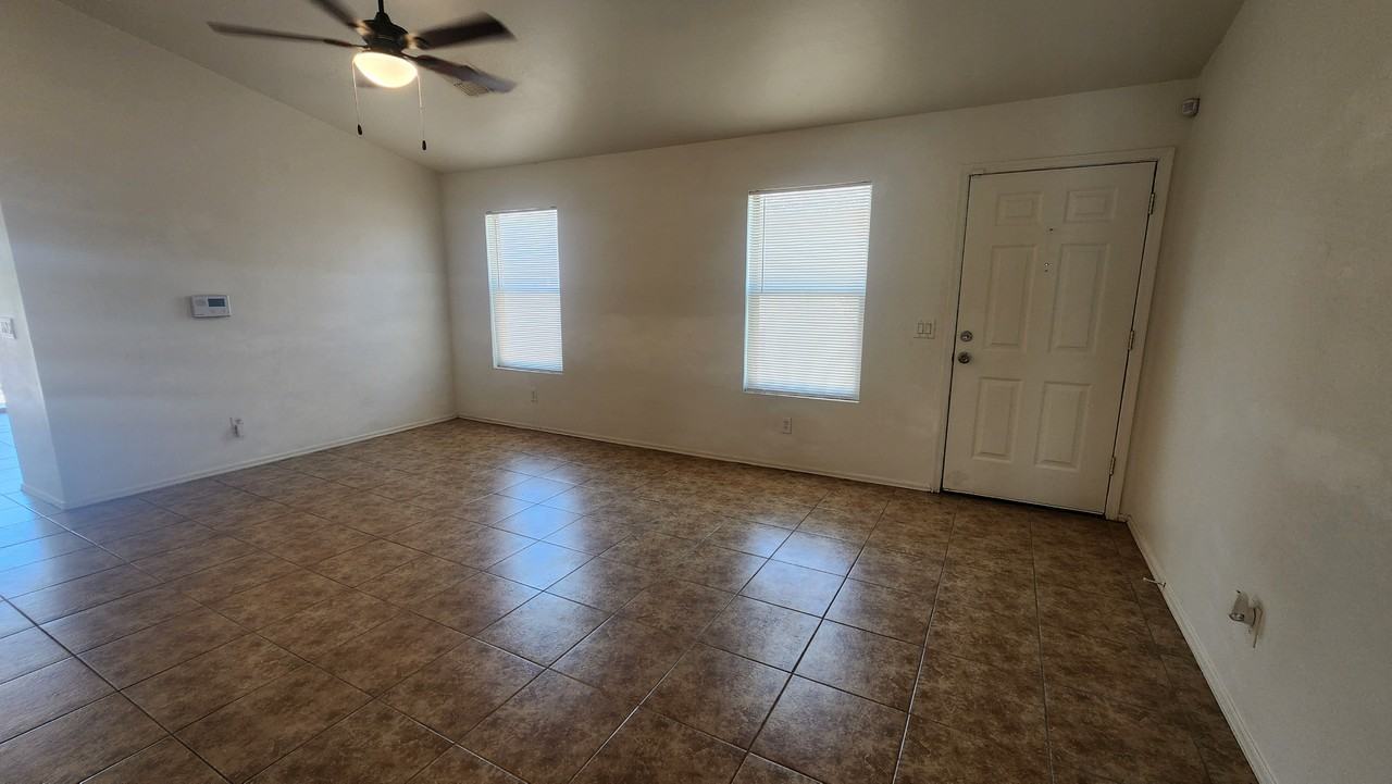 23804 N High Dunes Dr - Photo 4 of 18