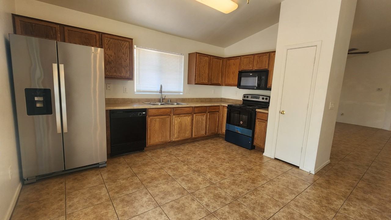 23804 N High Dunes Dr - Photo 7 of 18