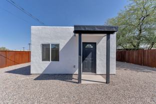210 E Elm St #2 - Photo 1 of 1
