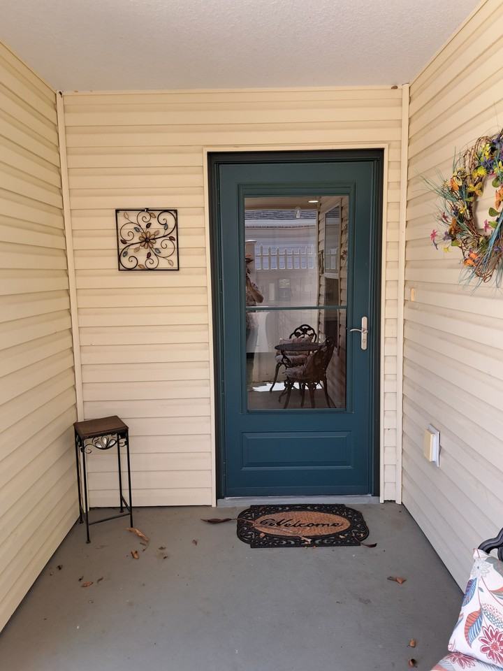 1981 Urbane Pl - Photo 2 of 42