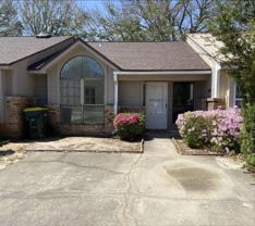 8 Viking Dr Nw #C - Photo 1 of 1