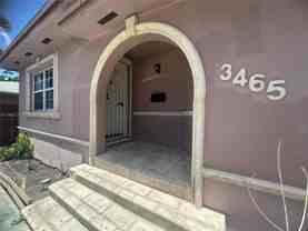 3465 Nw 5th St #FRONT - Photo 1 of 1