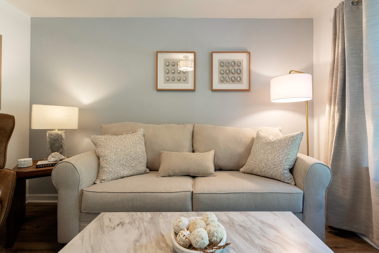 1117 Bar Harbor Road - Photo 3 of 50