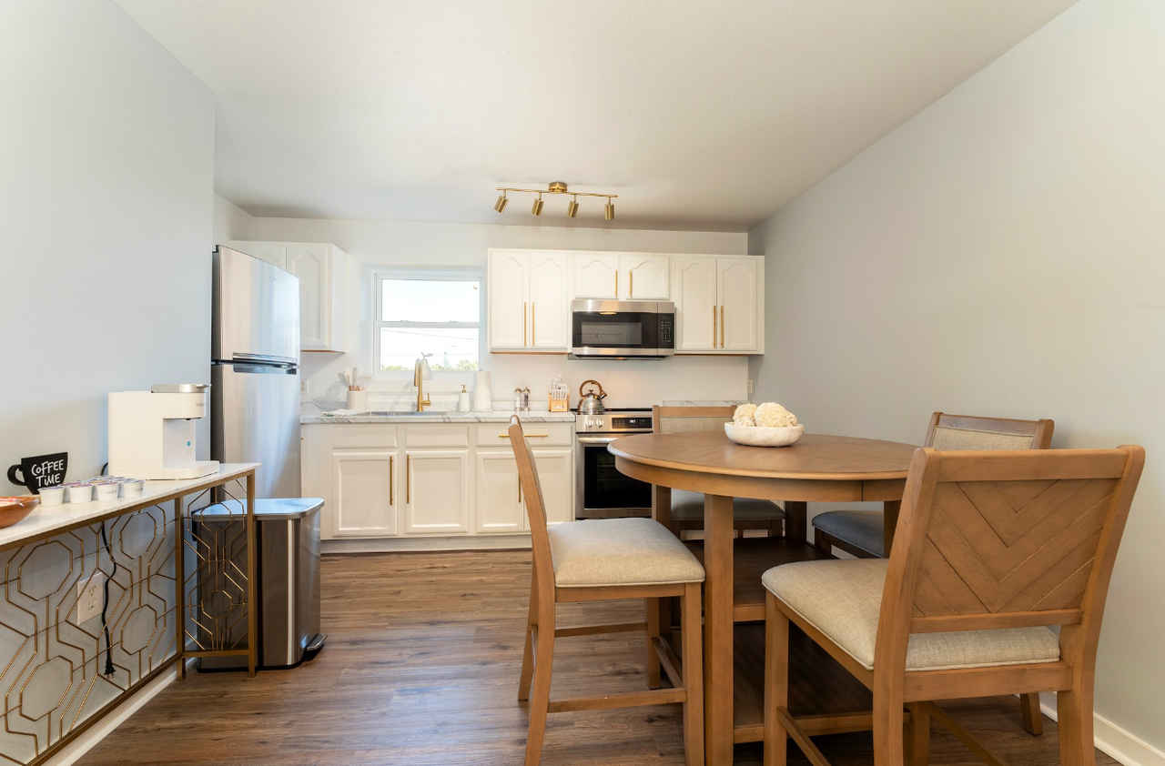 1117 Bar Harbor Road - Photo 7 of 50