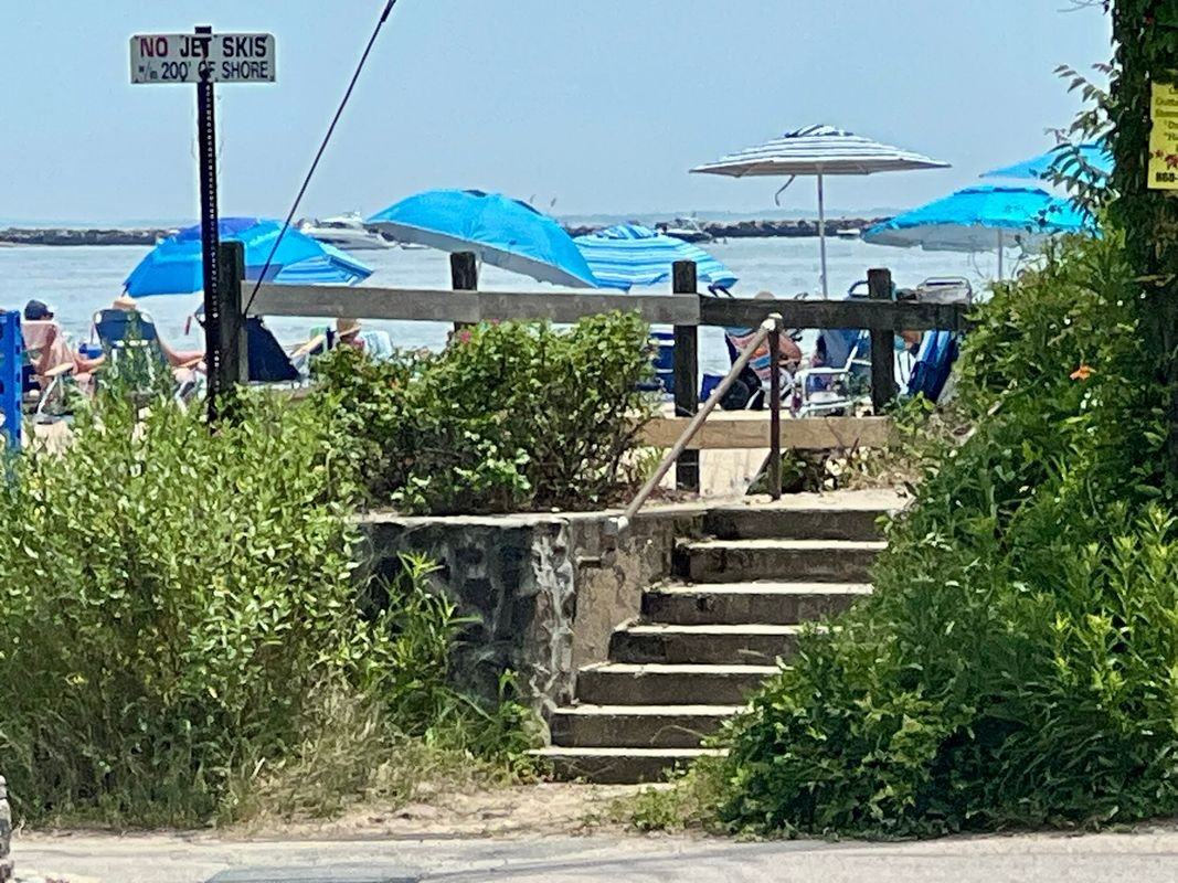 12 Elm Ave - Photo 3 of 17