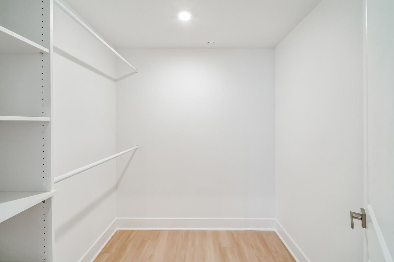 646 N 32nd St. - Photo 5 of 30