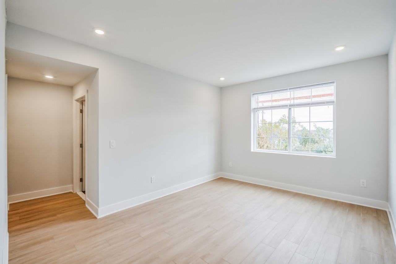 646 N 32nd St. - Photo 7 of 30