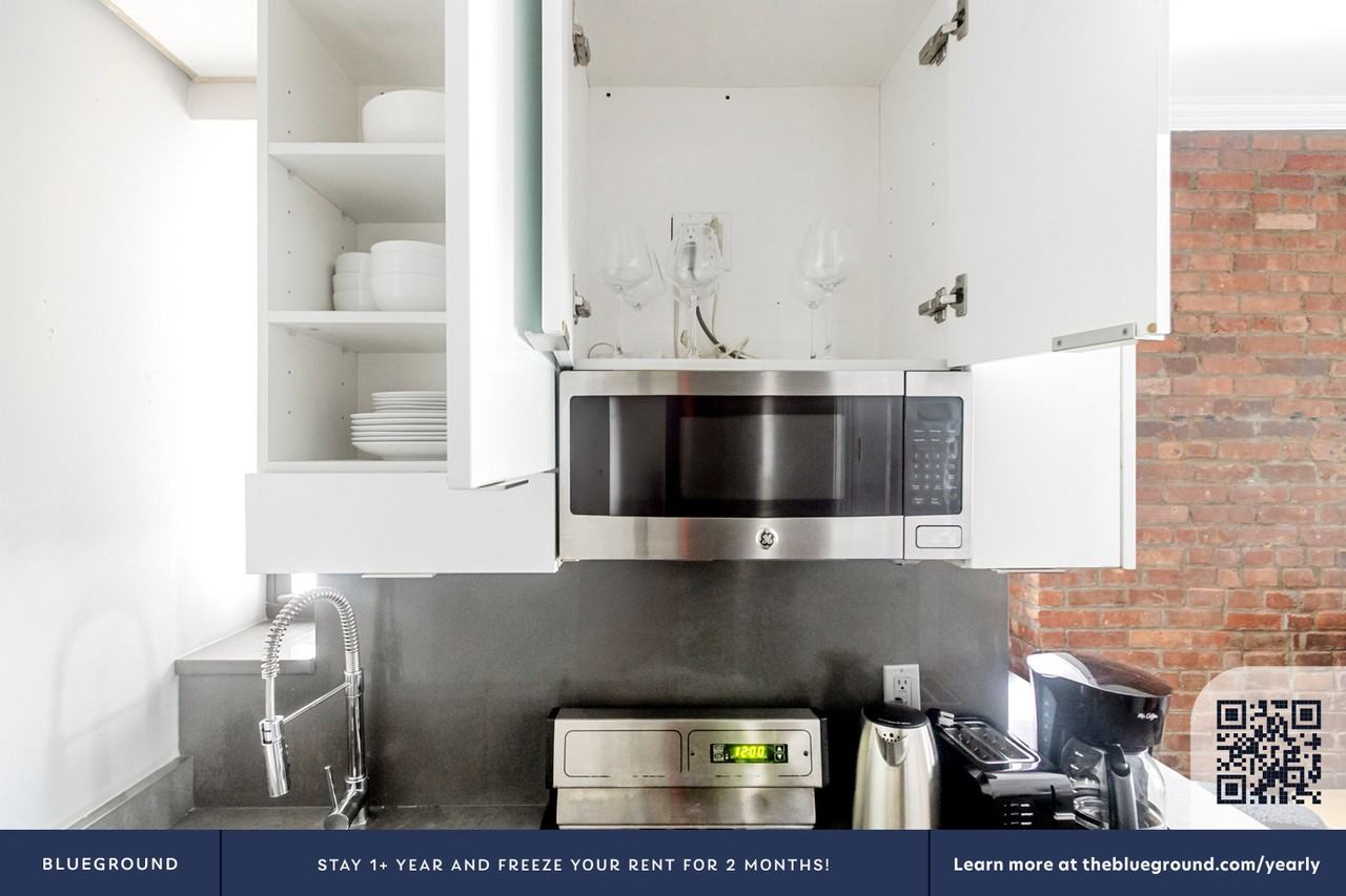 246 Mott St #1950 - Photo 7 of 23