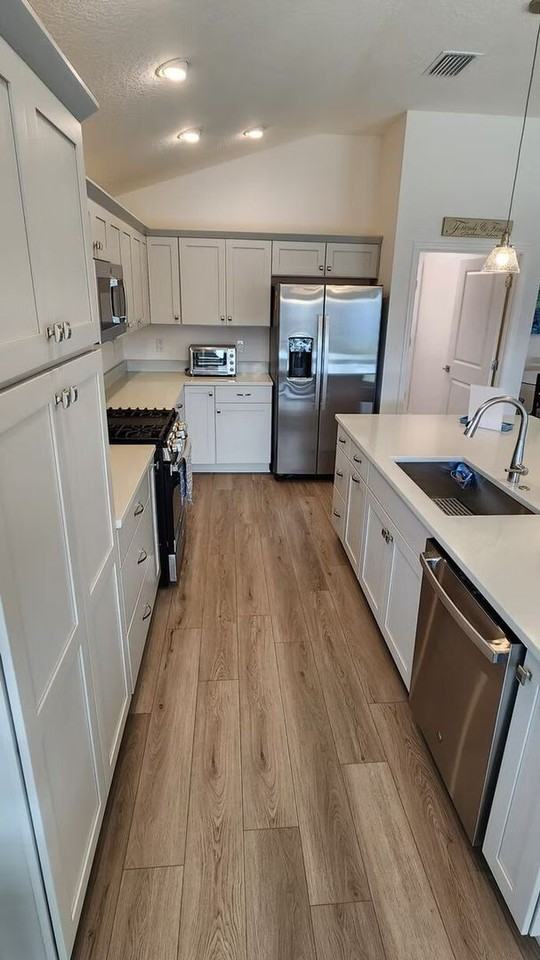 2650 Quelly Rd - Photo 6 of 35