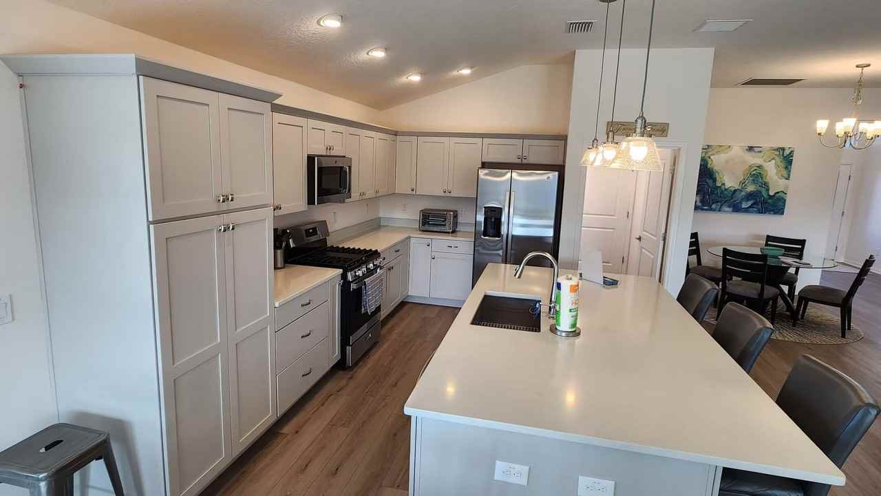 2650 Quelly Rd - Photo 7 of 35