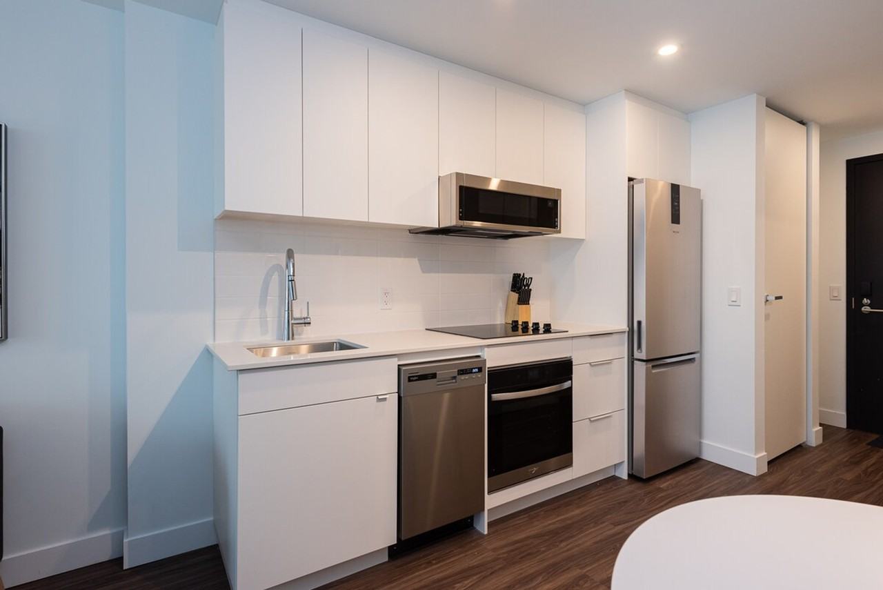 1411 Av Overdale #1261811P - Photo 7 of 34