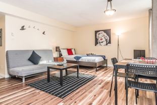 1211 Rue Sainte-Élisabeth - Photo 1 of 1