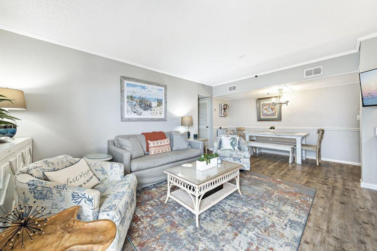 375 Plantation Rd #1266061P - Photo 3 of 23