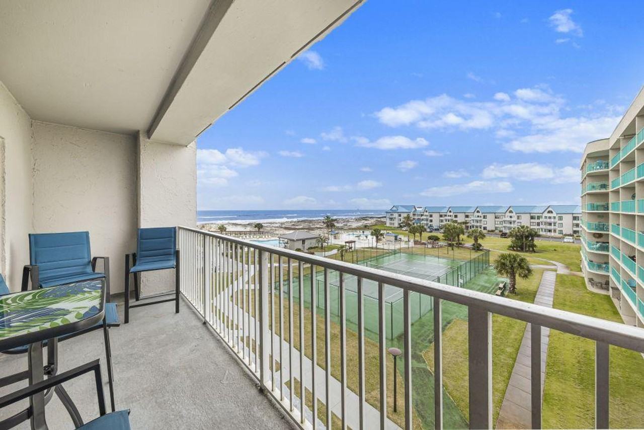 375 Plantation Rd #1266061P - Photo 4 of 23