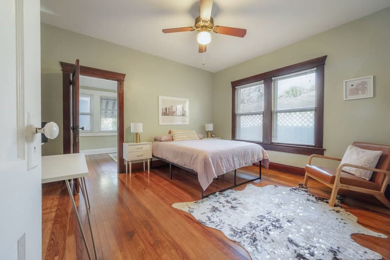 5708 North Suwanee Avenue - Photo 2 of 36