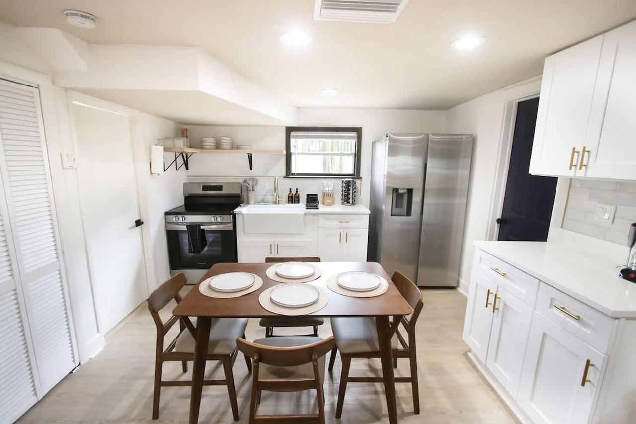 106 W Emma St #1271935P - Photo 3 of 50