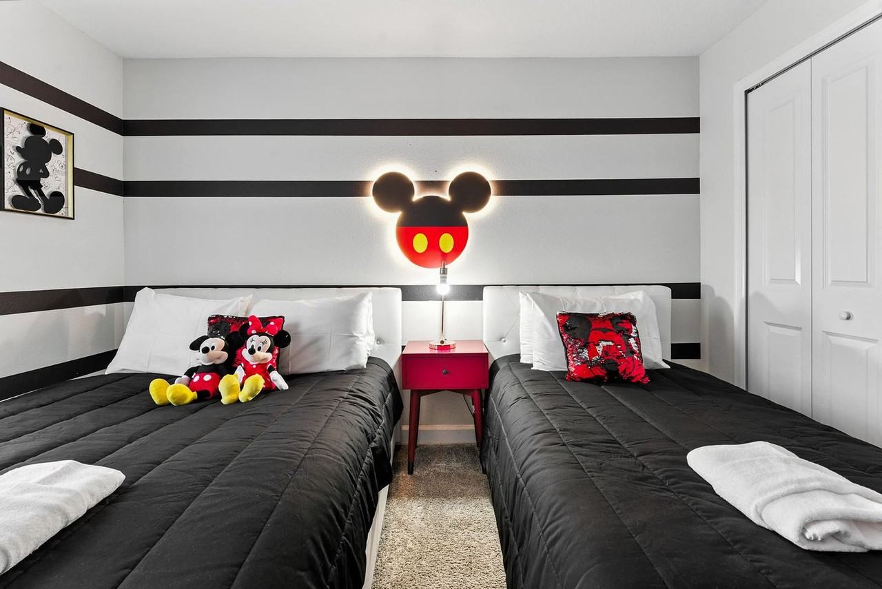 5025 Windermere Ave #1280868P - Photo 2 of 38