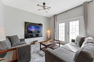 featured image of 3211 Oyster Ln